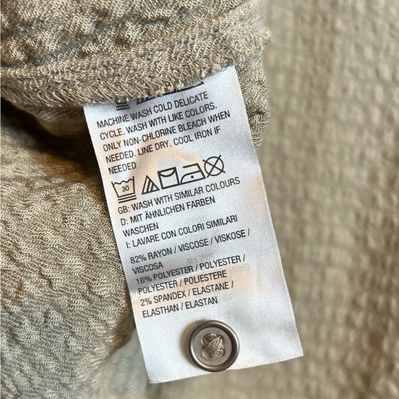 NWT Denim & Co. Textured Stretch Button Front Pocket Tunic Medium petite A468447 - Picture 9 of 9